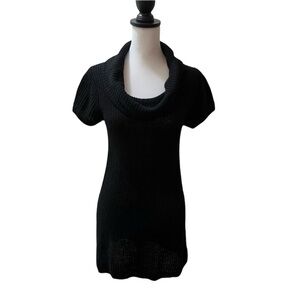 Derek Heart, Short Sleeve Black Sweater, Size M